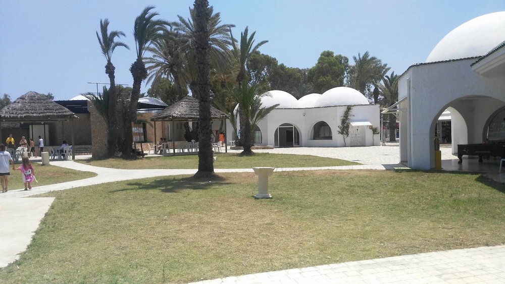 Club Rosa Rivage