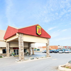 Hotel Super 8 By Wyndham Cambridge/Kitchener/Waterloo Area cazare Cambridge