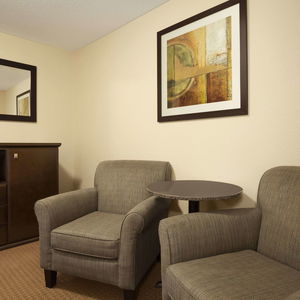 Hotel Super 8 By Wyndham Edmonton International Airport cazare Leduc