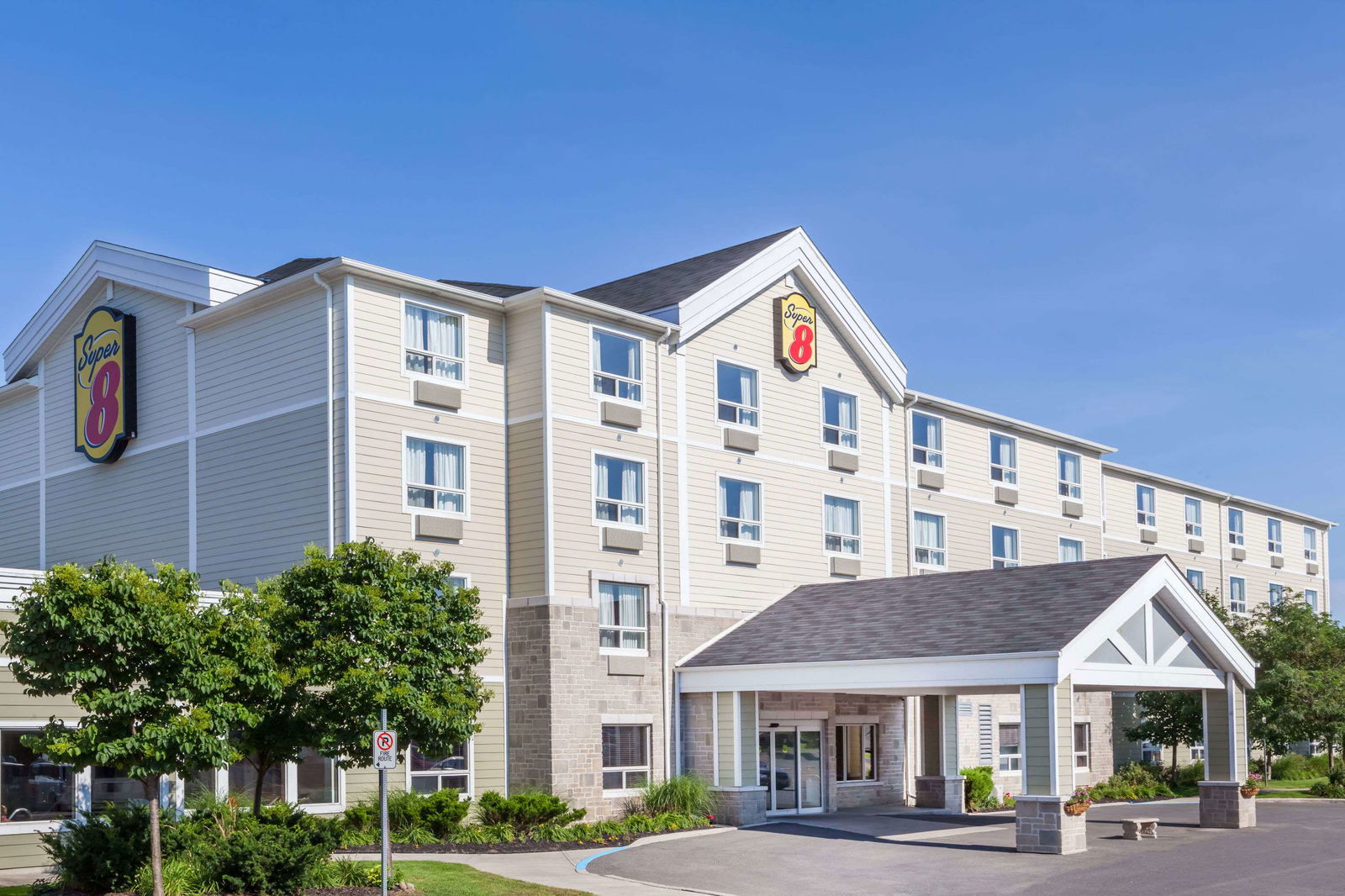 Hotel Super 8 By Wyndham Peterborough