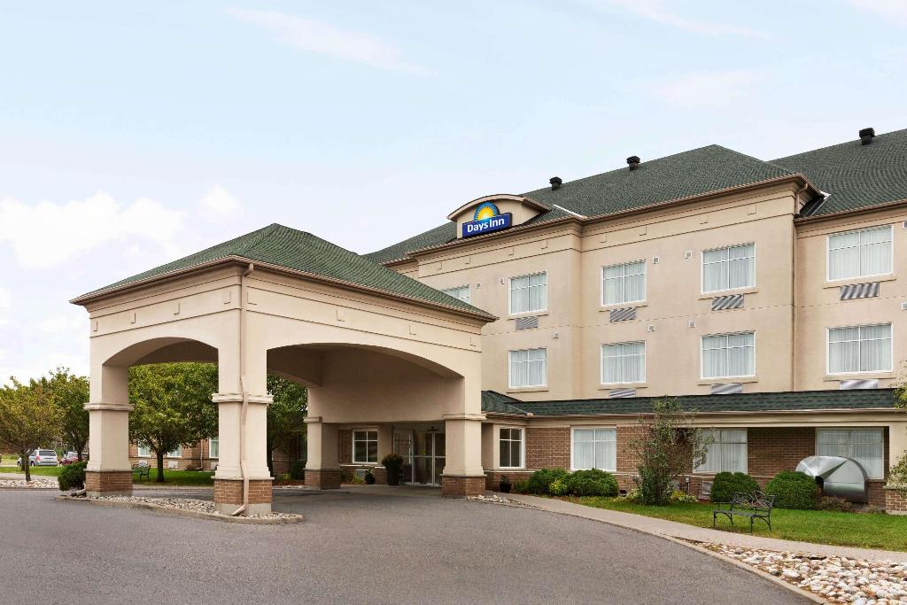 Hotel Days Inn By Wyndham Ottawa Airport
