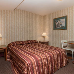 Hotel Canadas Best Value Inn Chinook Station cazare Calgary