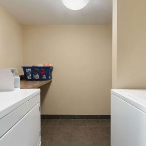 Hotel Days Inn By Wyndham Calgary Northwest cazare Calgary