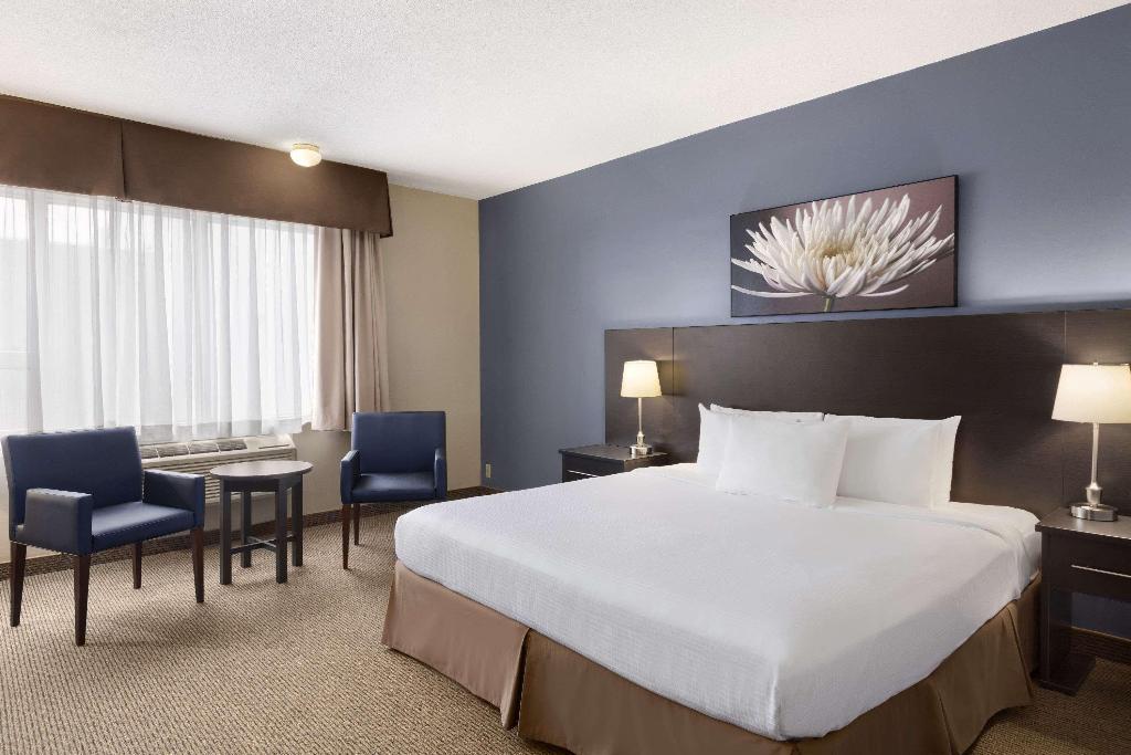 Hotel Days Inn & Conference Centre By Wyndham Montreal Airport