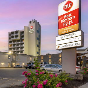 Hotel Best Western Plus Kelowna Hotel & Suites cazare Kelowna