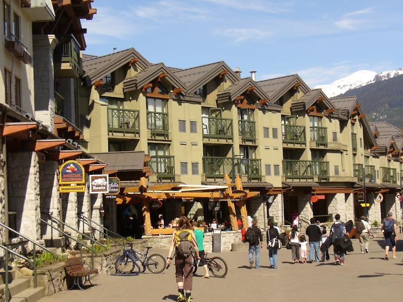 Hotel Crystal Lodge