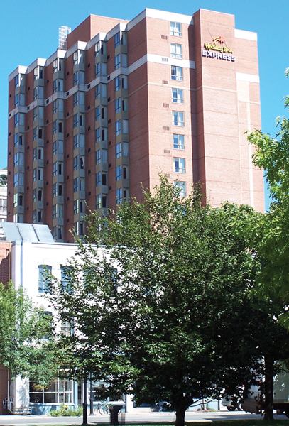 Hotel Holiday Inn Express Toronto Downtown