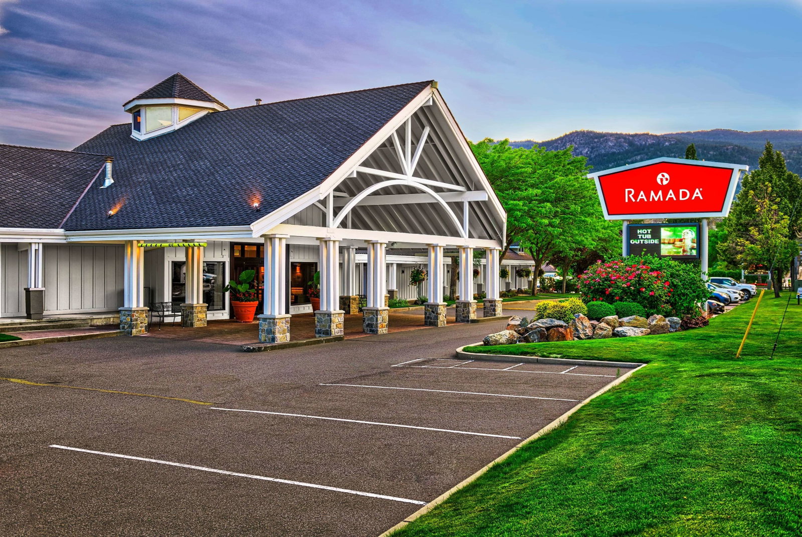Hotel Ramada By Wyndham Penticton Hotel And Suites