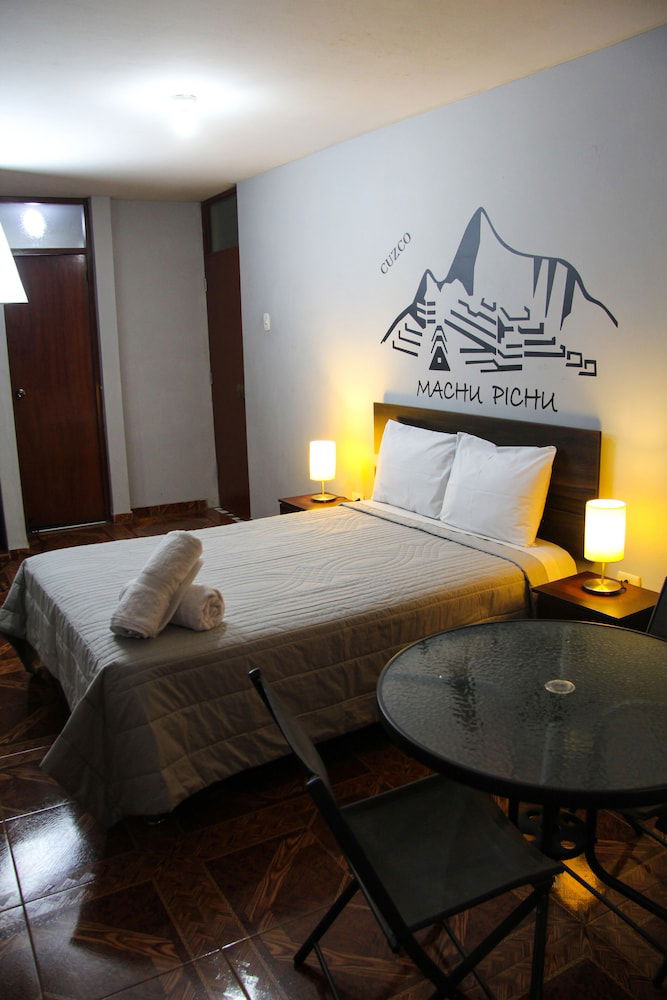 Hotel Airport Tampu B&B