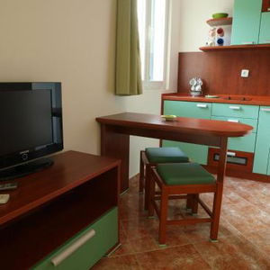 Hotel Apartments Lanista Dragovic cazare Petrovac na Moru