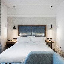 Hotel Doubletree By Hilton Madrid-Prado cazare Madrid