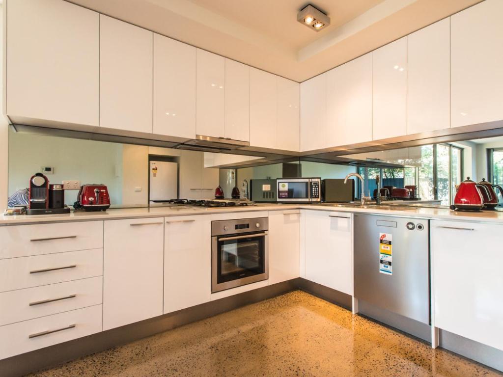 Hotel The Waverley International Hotel