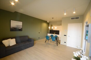 Hotel Atmosfera Apartments And Suites
