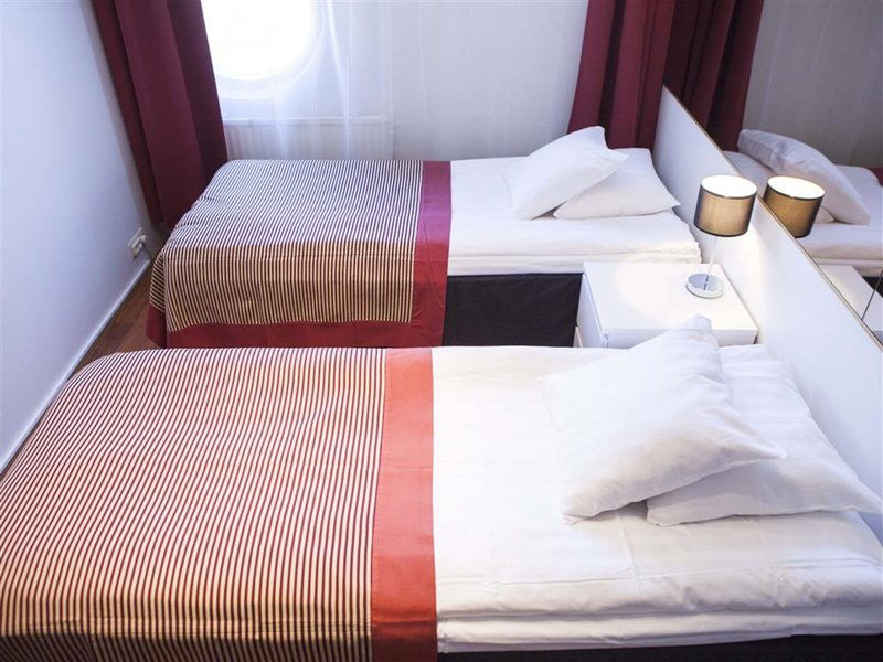 Hotel Pilot Airport Hotel