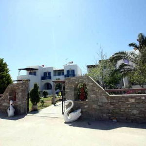 Sejur Deep Blue Studios vacanta Paros