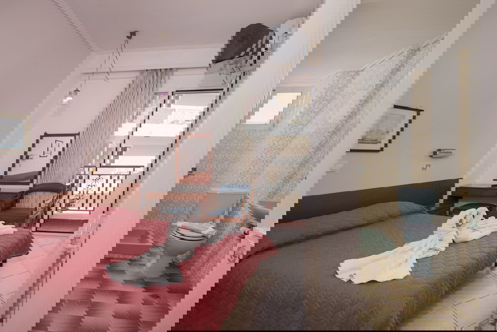 Hotel Captains Hotel