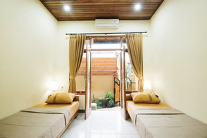 Hotel Bulan Bali Hostel cazare Ubud