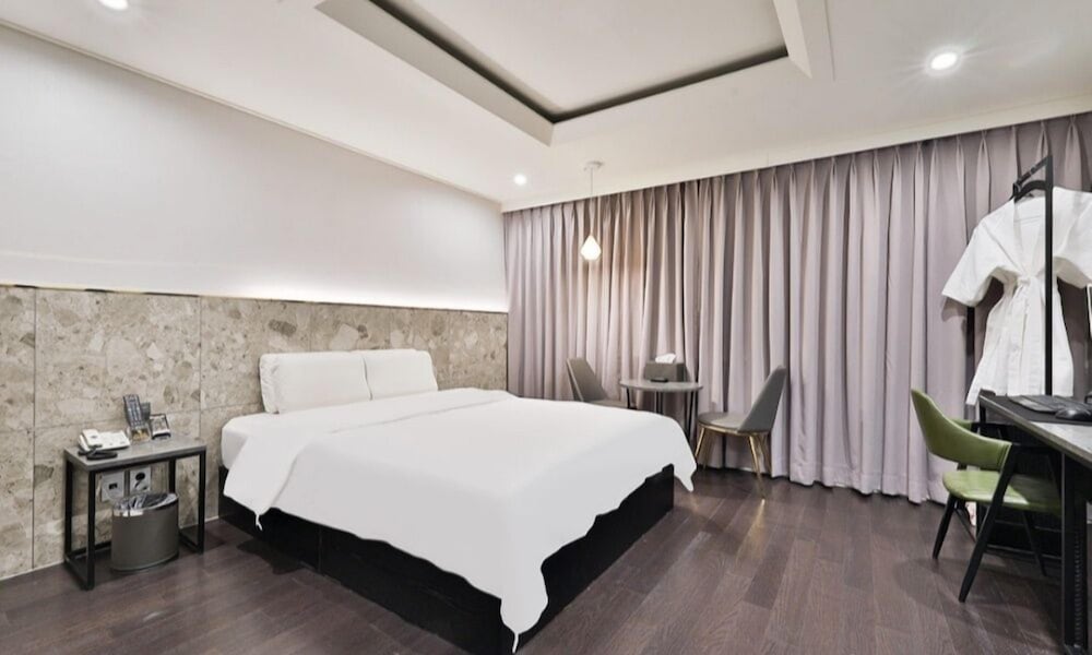 Hotel Beyond Hotel