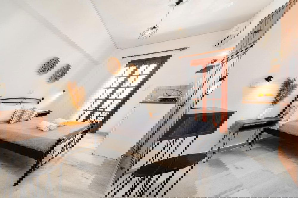 Hotel Flerianos Studios