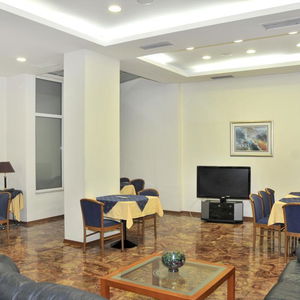 Hotel Elena cazare Lamia