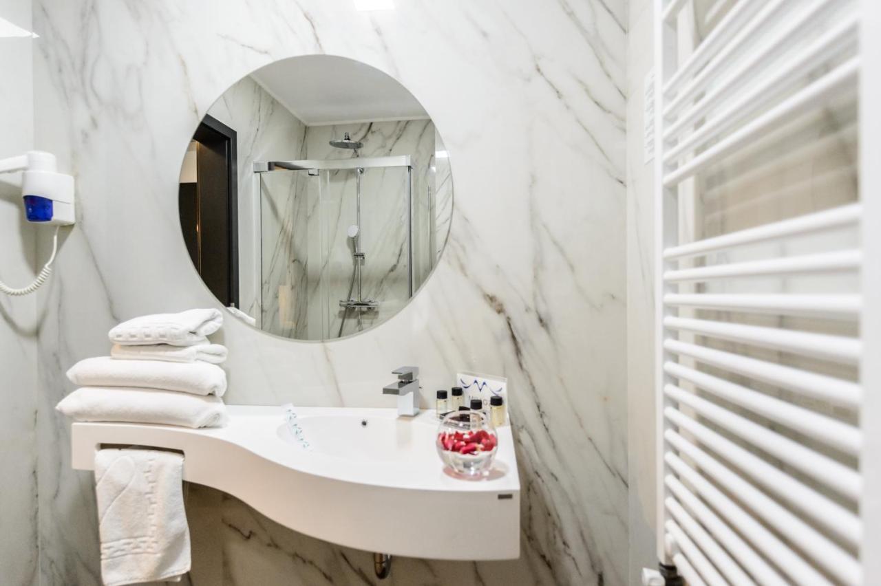 Hotel Mirage Medspa