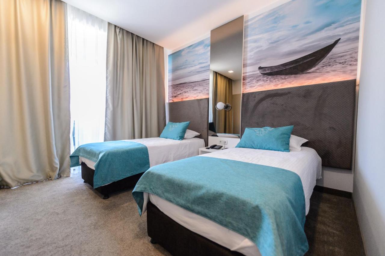 Hotel Mirage Medspa