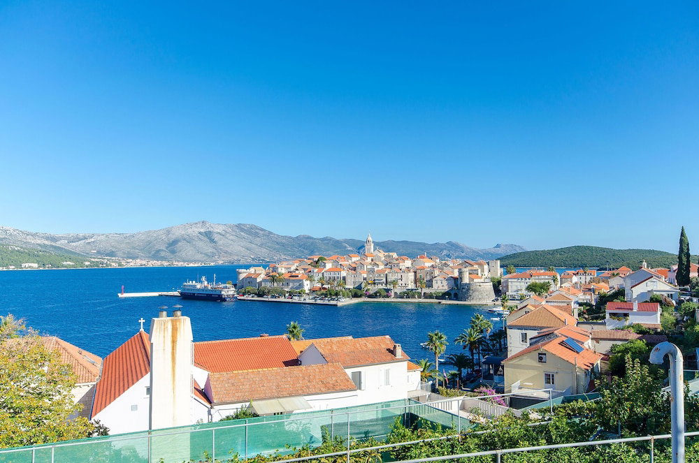 Apartment Town View