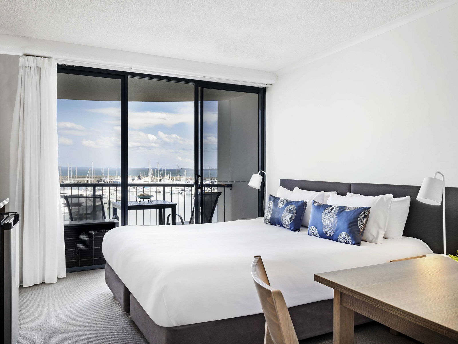 Hotel Mantra Hervey Bay