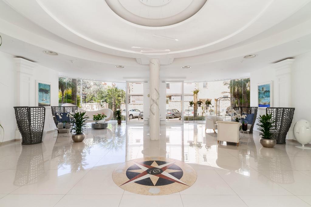 Victoria Palace Hotel & Zen Wellness