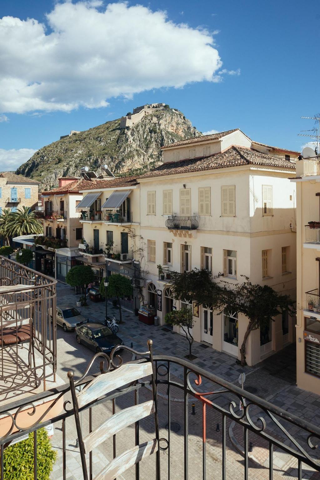 Acronafplia Pension Bandd