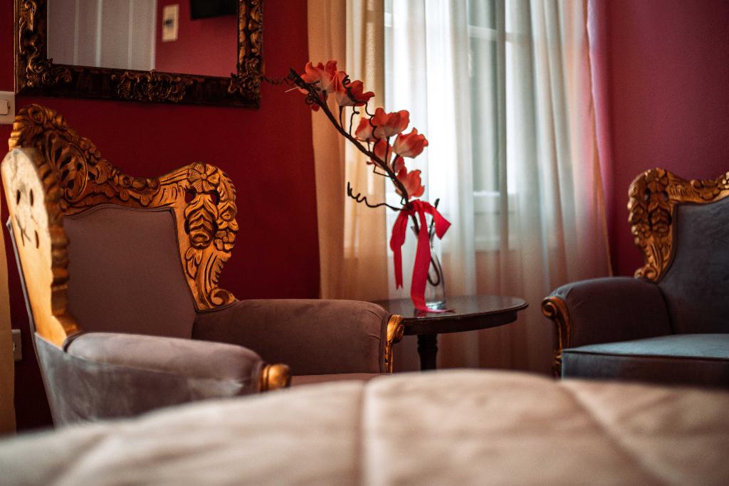 Ilion Hotel & Suites