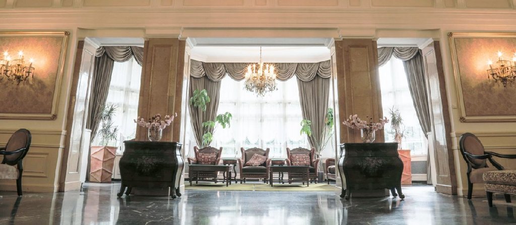 Hotel Palace