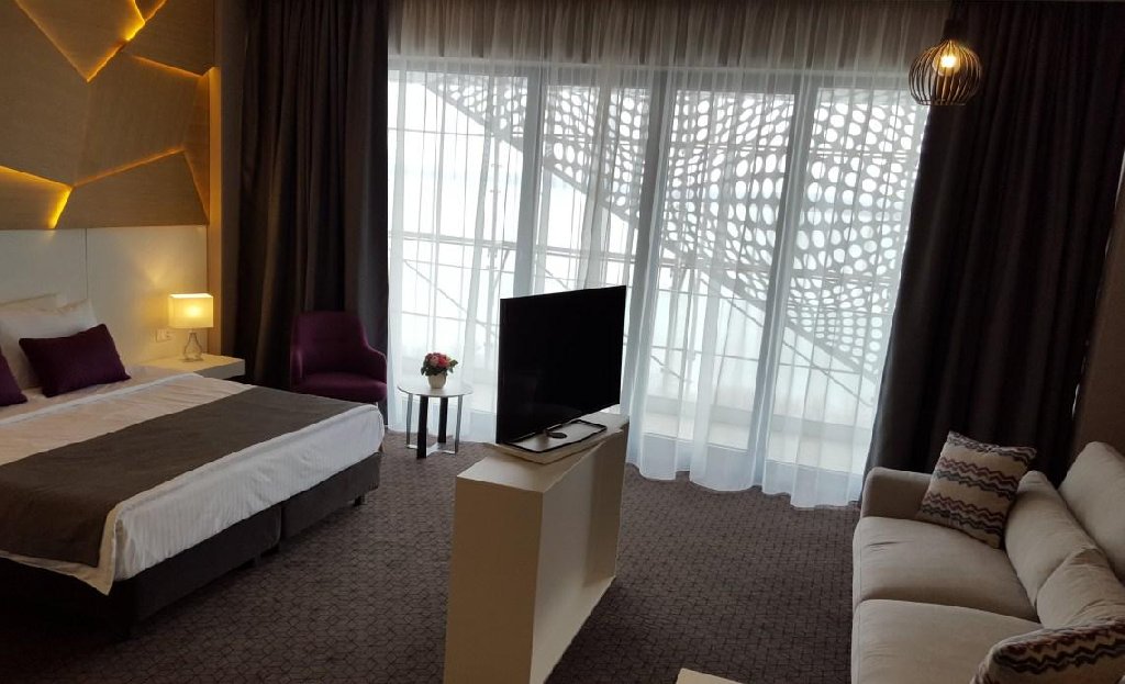 Nyota Hotel