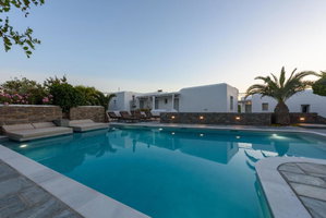 Hotel Manos Palace cazare Bali Beach