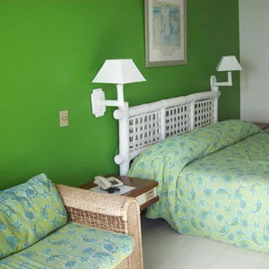 Hotel Colonna Galápagos Garden cazare Armacao de Buzios