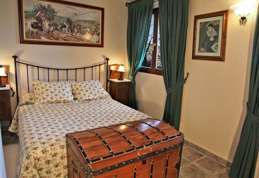 Hotel Rural Masia La Mota