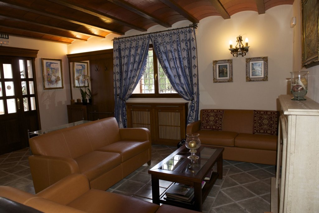 Hotel Rural Masia La Mota