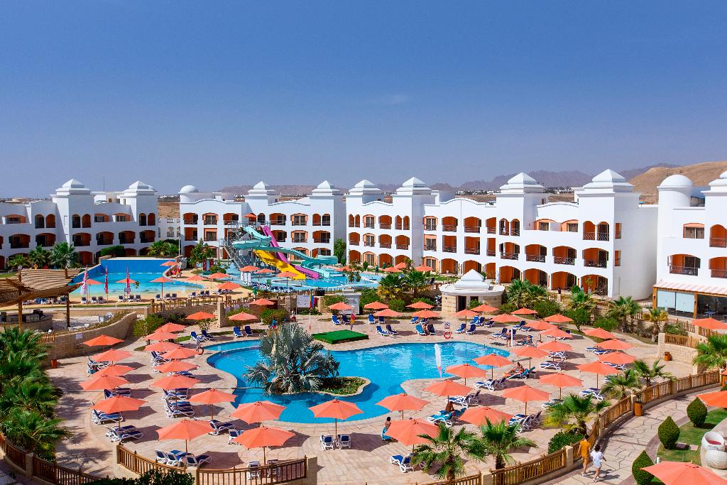 dal travel Naama Waves Hotel