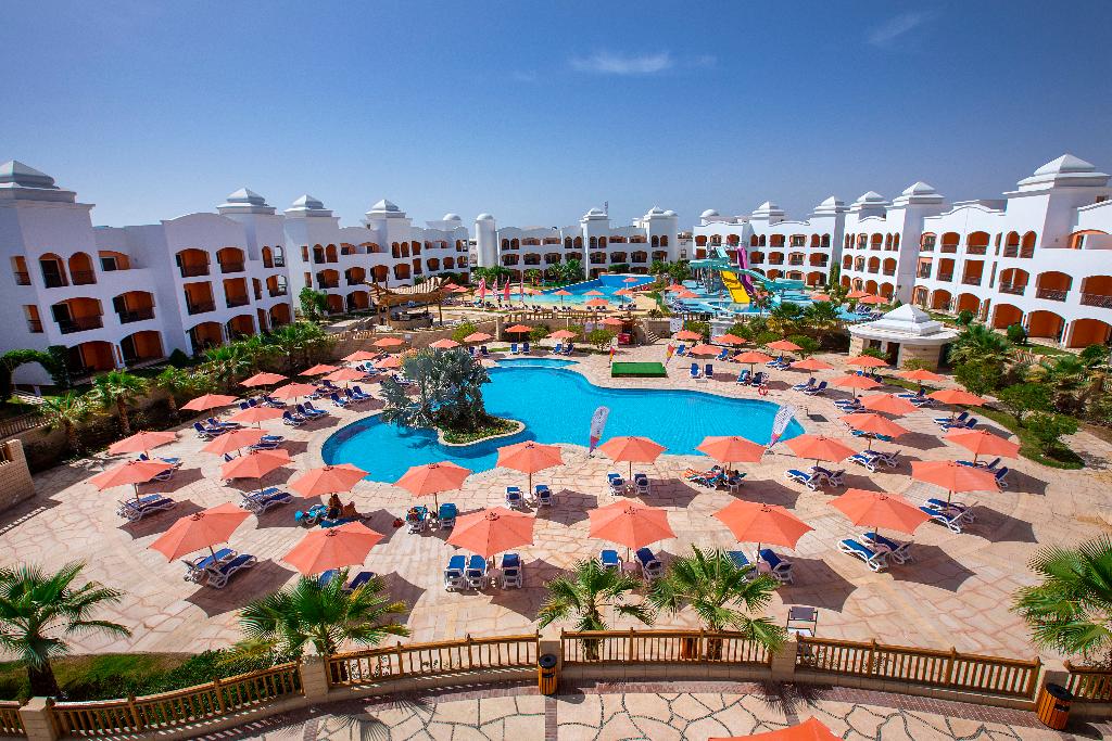 dal travel Naama Waves Hotel