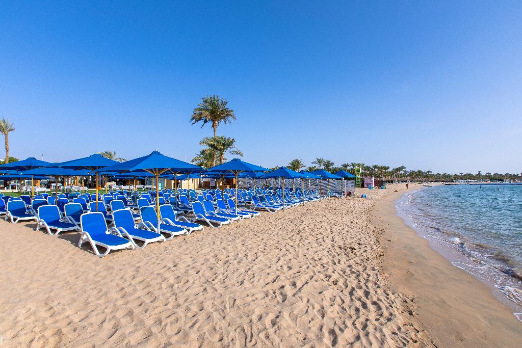 dal travel Naama Waves Hotel