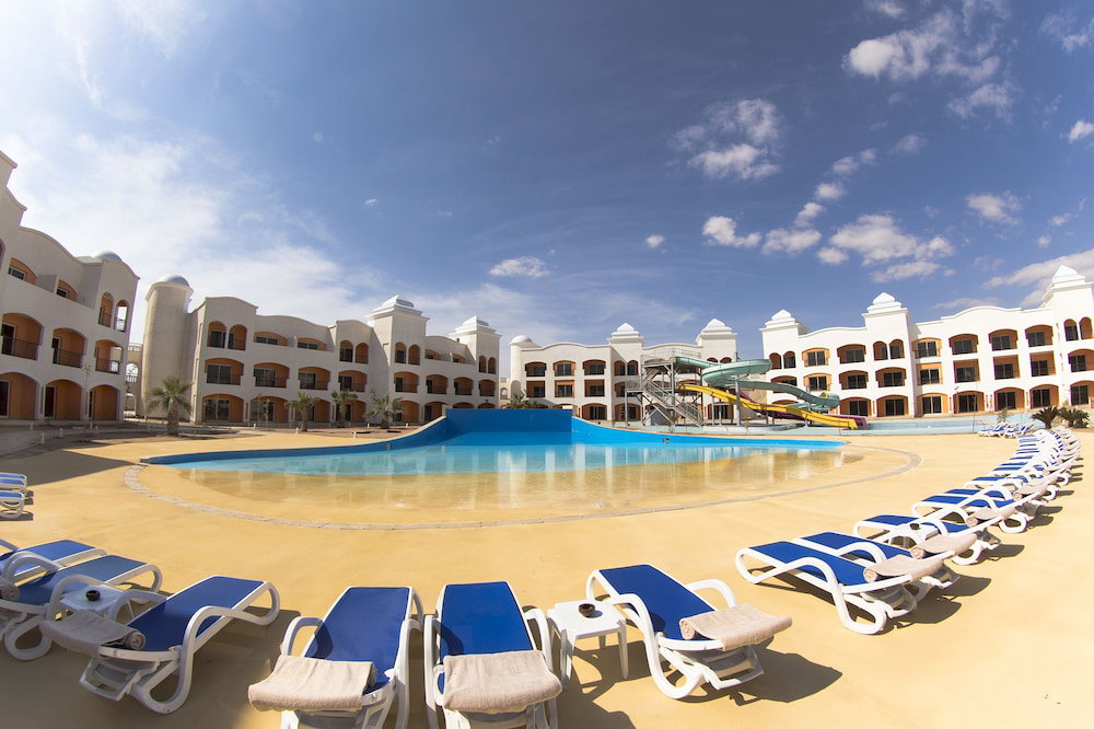 Naama Waves Hotel