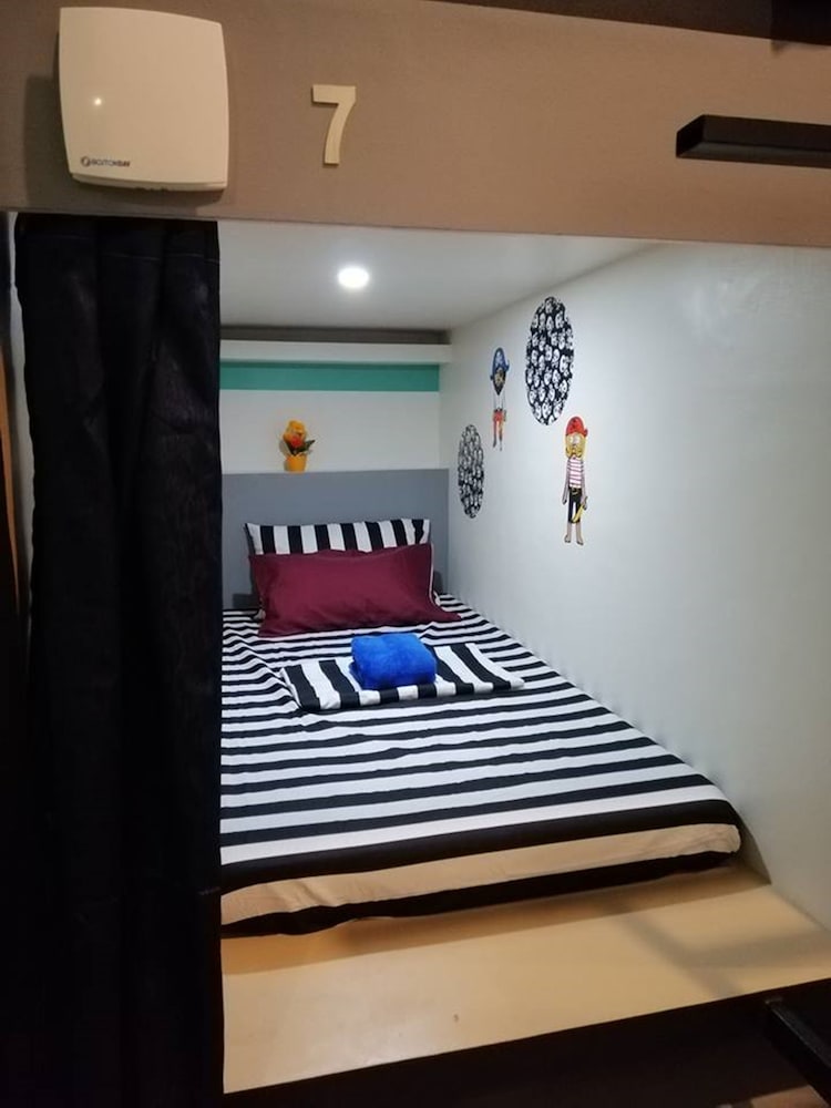 Hotel Napsule Suites