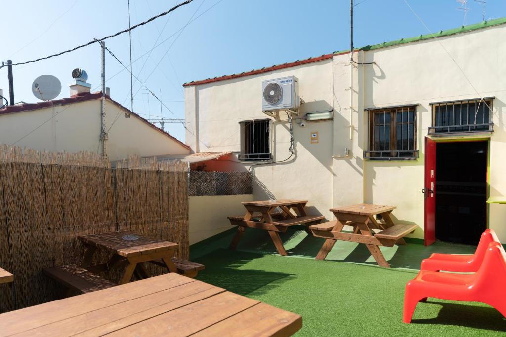 Red Nest Hostel