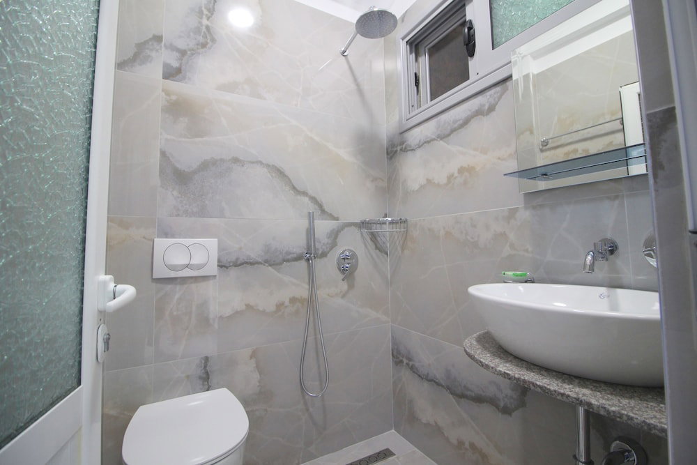 Murati Suites