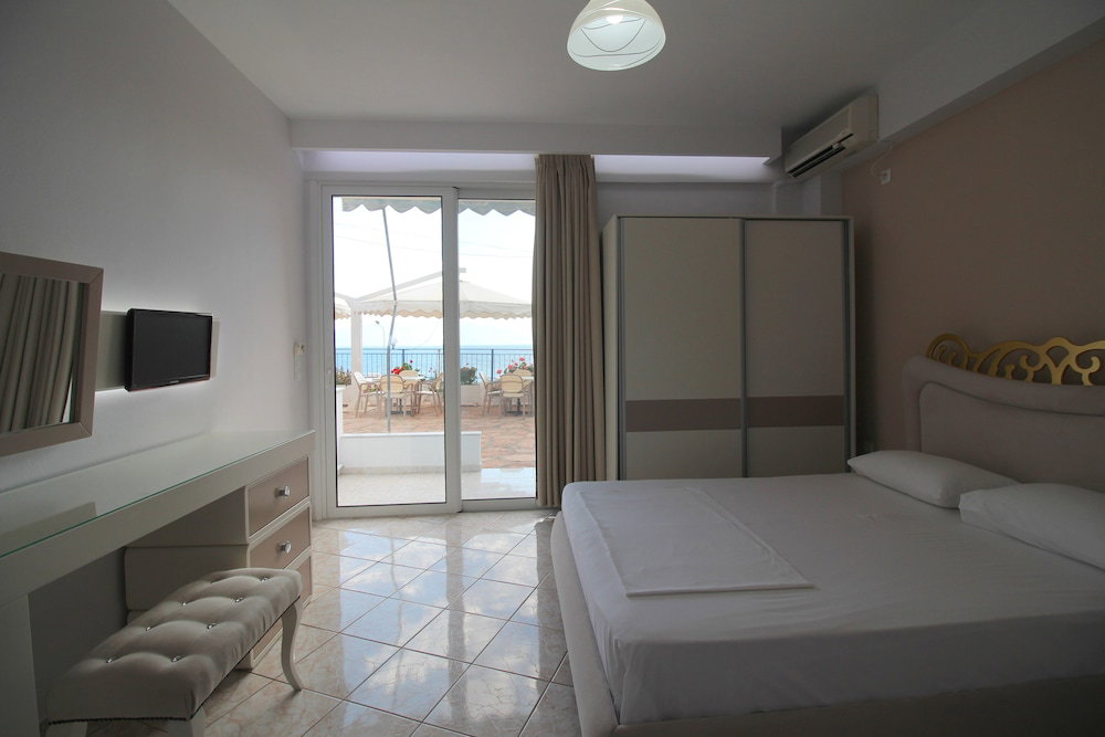 Murati Suites