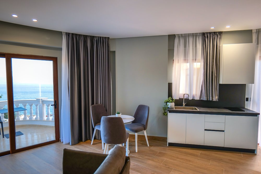 Sky Way Skk Luxury Apartments