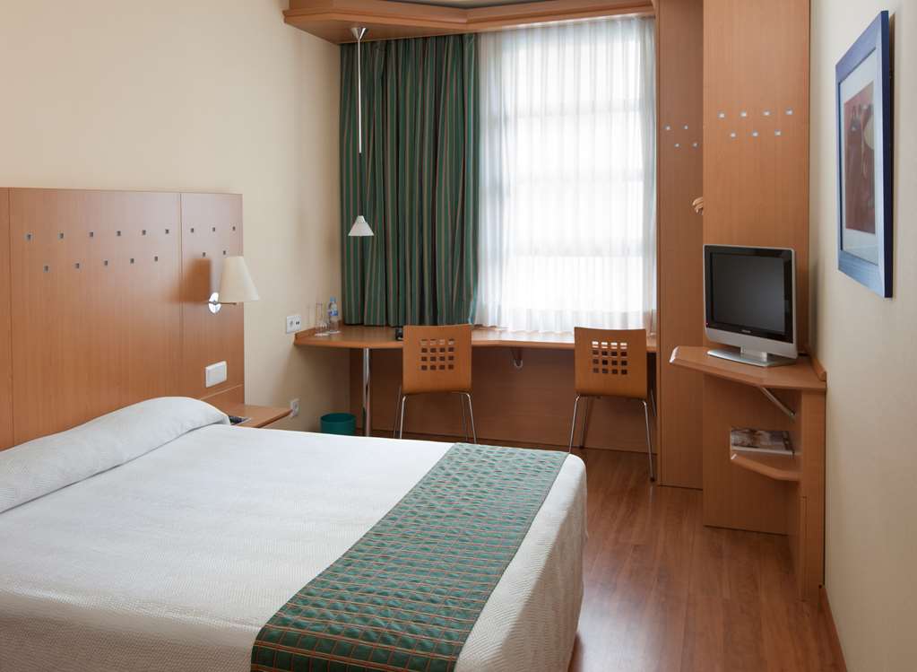 Nh Valencia Las Ciencias Hotel