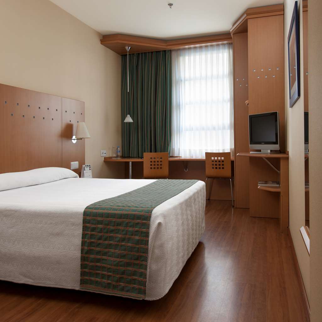 Nh Valencia Las Ciencias Hotel
