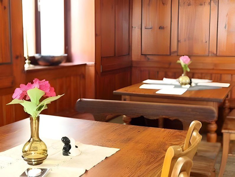 Hotel Kirchenwirt An Der Weinstrasse