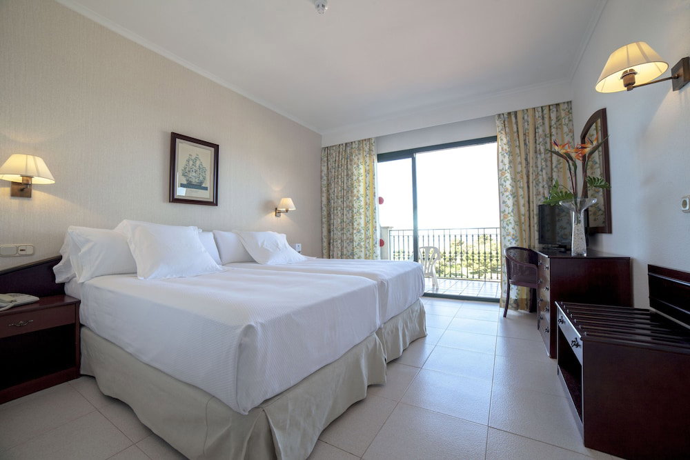 Hotel Valentin Son Bou Hotel & Apartments
